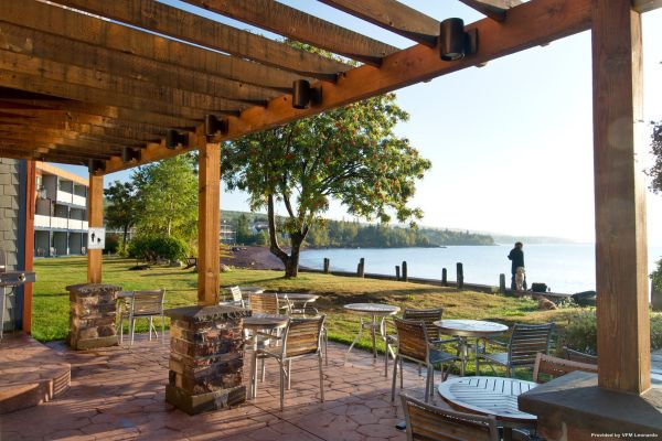 Hotel East Bay Suites (Grand Marais)